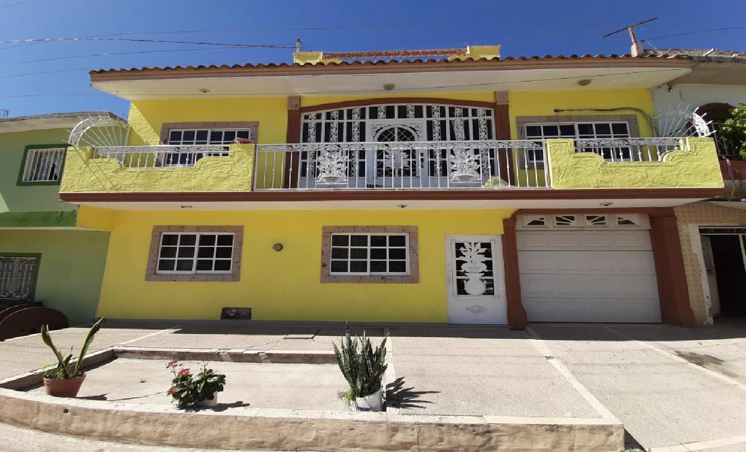 HOUSE FOR SALE IN BENITO JUAREZ REMAX Sunset Eagle