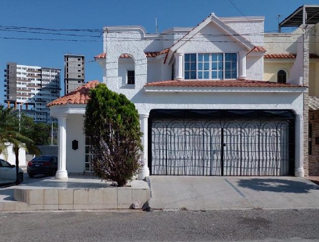 THREE BEDROOM HOUSE IN ZONA DORADA