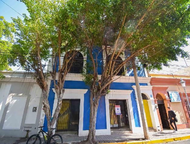 House for Sale with Commercial Use in Mazatlán.