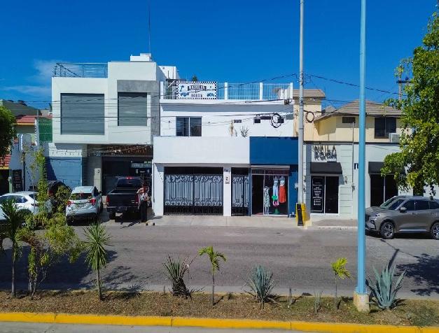 Residential/Commercial Property in Lomas de Mazatlán